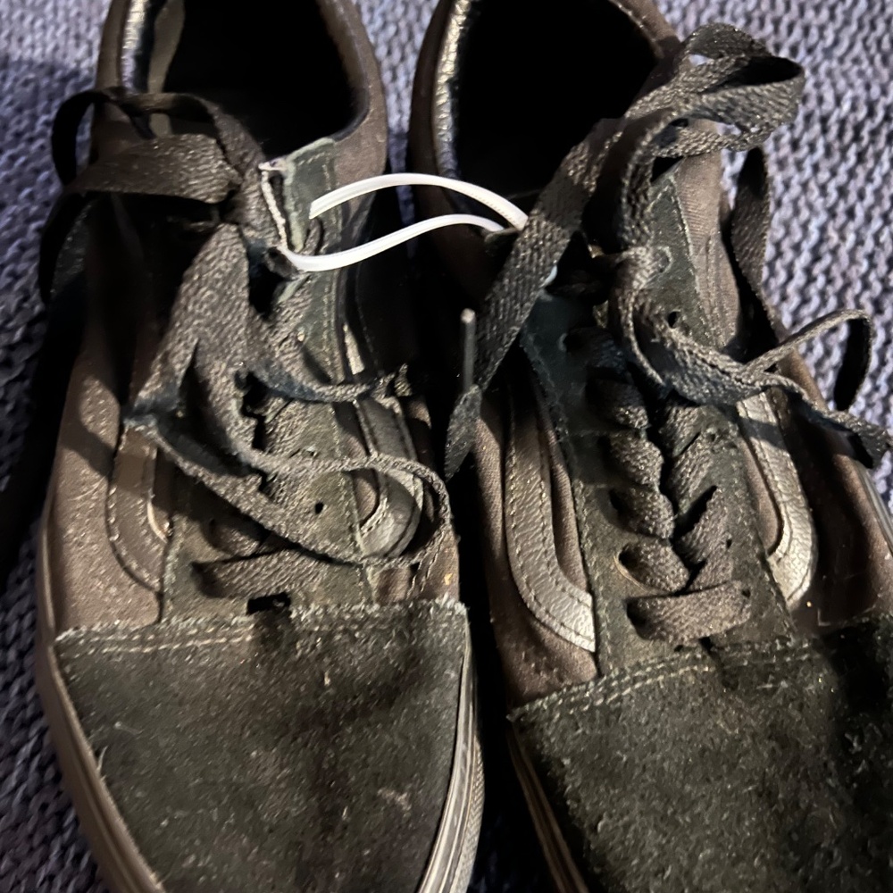 Vans - Picture 2 of 5